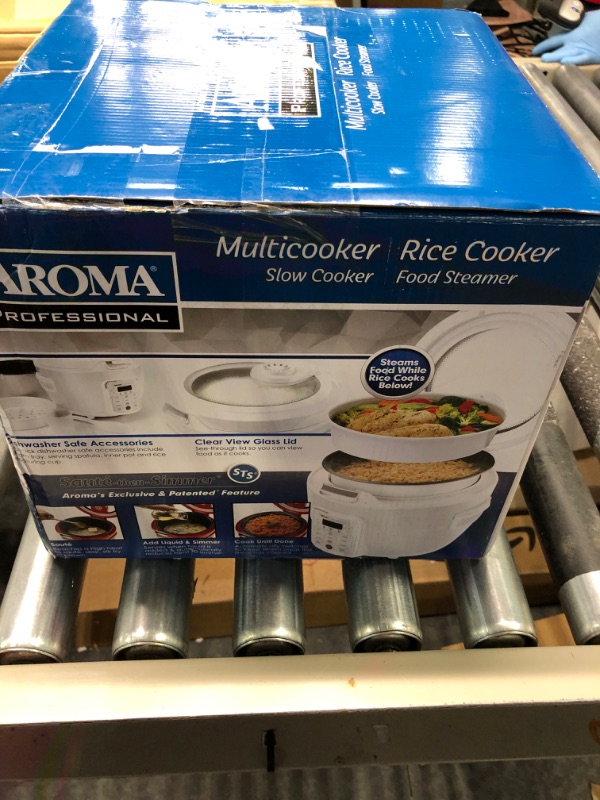 Photo 1 of Aroma Housewares Professional 20-Cup(cooked) / 4Qt. Digital Rice Cooker/Multicooker, Automatic Keep Warm and Sauté-then-Simmer Function, white (ARC-1230W)