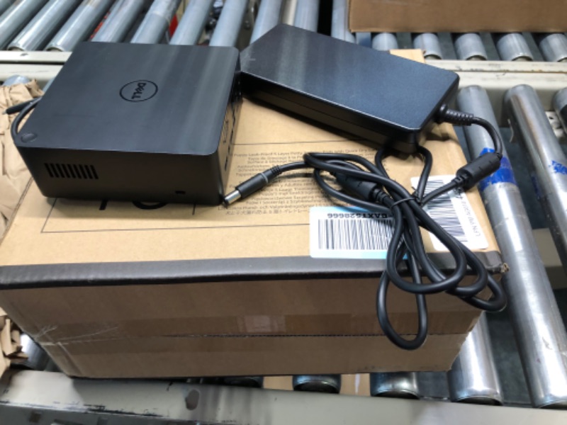 Photo 4 of Dell 3GMVT TB16 Thunderbolt 3 Dock with 240W Adapter, Black