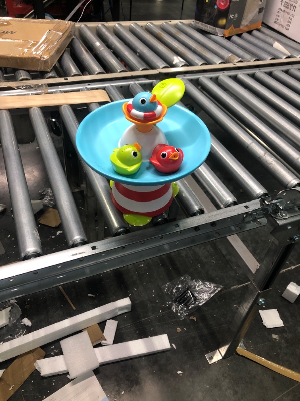 Photo 1 of Amazon.com: Yookidoo Duck Race Baby Bath Toy - Water Fountain an