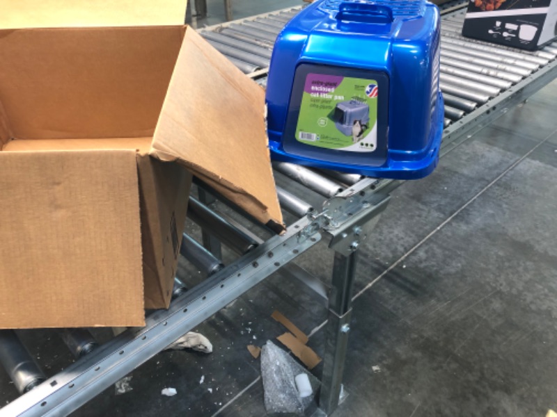 Photo 2 of Van Ness Pets Odor Control Extra Large, Giant Enclosed Cat Pan with Odor Door, Hooded, Blue, CP7