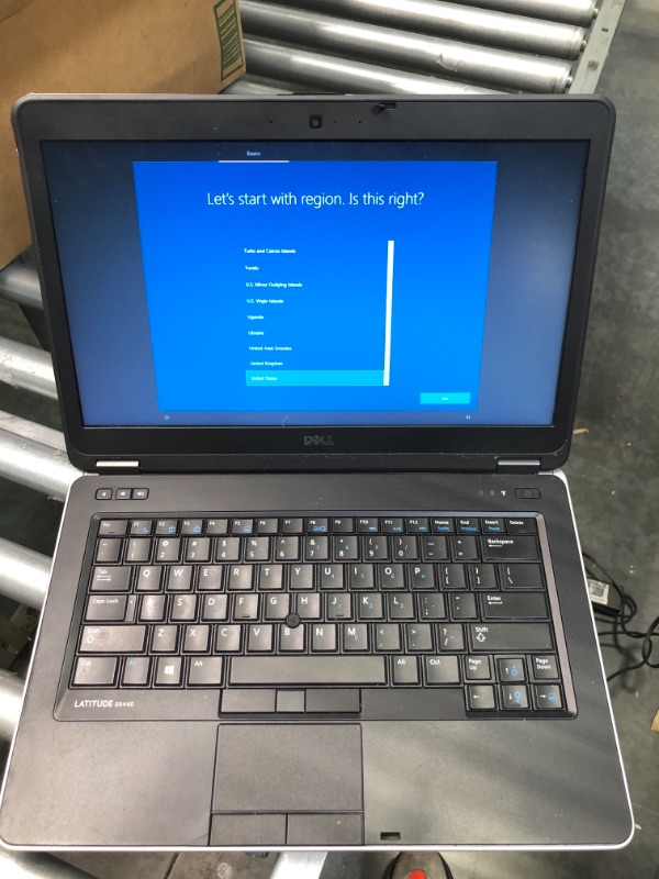 Photo 3 of DELL Latitude E6440 14in Laptop, Core i7-4600M 2.9GHz, 8GB Ram, 256GB SSD, DVDRW, Windows 10 Pro 64bit (Renewed)