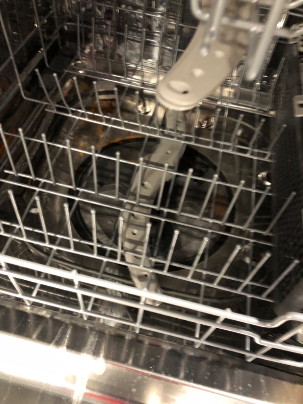 Photo 7 of GE Dry Boost Top Control 24-in Built-In Dishwasher (Fingerprint-resistant Stainless Steel) ENERGY STAR, 48-dBA
