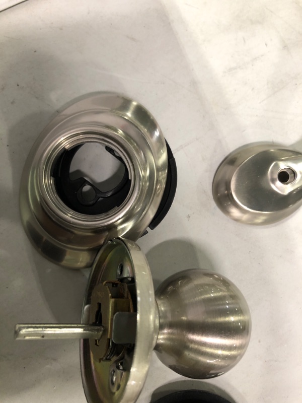 Photo 6 of Kwikset Dakota Satin Nickel Single Cylinder Door Handleset with Polo Door Knob Featuring SmartKey Security