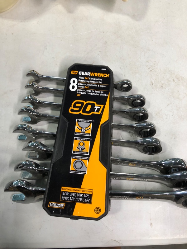 Photo 2 of GEARWRENCH SAE 90-Tooth Combination Ratcheting Wrench Tool Set with Tray (8-Piece)