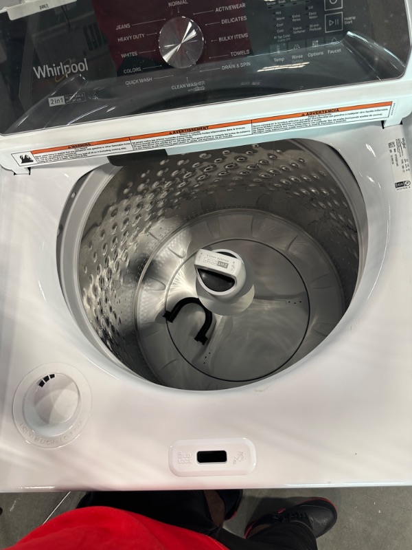 Photo 3 of Whirlpool 2 in 1 Removable Agitator 4.7-cu ft High Efficiency Impeller and Agitator Top-Load Washer (White)
