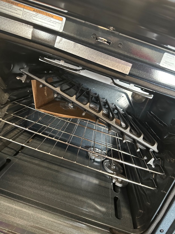 Photo 6 of Whirlpool 30-in Smooth Surface 4 Elements 4.8-cu ft Self-Cleaning Slide-in Electric Range (Stainless Steel)