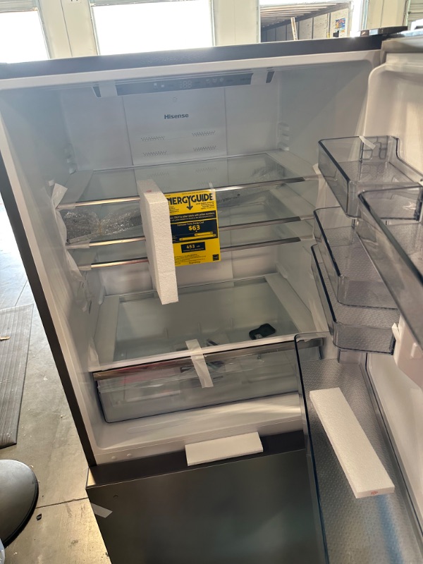 Photo 3 of Hisense 17.2-cu ft Counter-depth Bottom-Freezer Refrigerator (Fingerprint Resistant Stainless Steel) ENERGY STAR