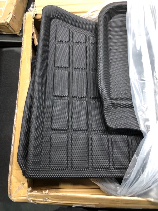 Photo 3 of DiffCar for Tesla Model Y Floor Mat 2023 2022 2021 2020 5 Seat All Weather Custom Fit Car Floor Mat Front Rear Trunk Liner Set 4 PCS Odorless Durable Waterproof Accessories Interior for Tesla Model Y Model Y Floor Mats 4 PCS