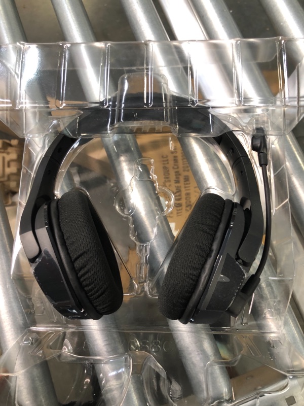 Photo 2 of HyperX Cloud Stinger Core – Wireless Lightweight Gaming Headset, DTS Headphone:X spatial audio, Noise Cancelling Microphone, For PC, Black Black Wireless Stinger Core