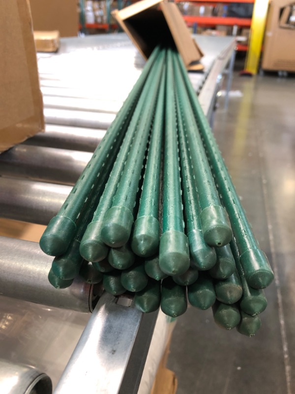 Photo 1 of WAENLIR Garden Stakes 60 inch 5ft Sturdy Plant Sticks/Support, Tomato Stakes, Pack of 30
