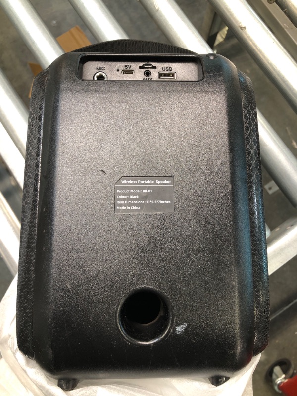 Photo 1 of BinBin BB-01 Wireless Portable Speaker User Manual
