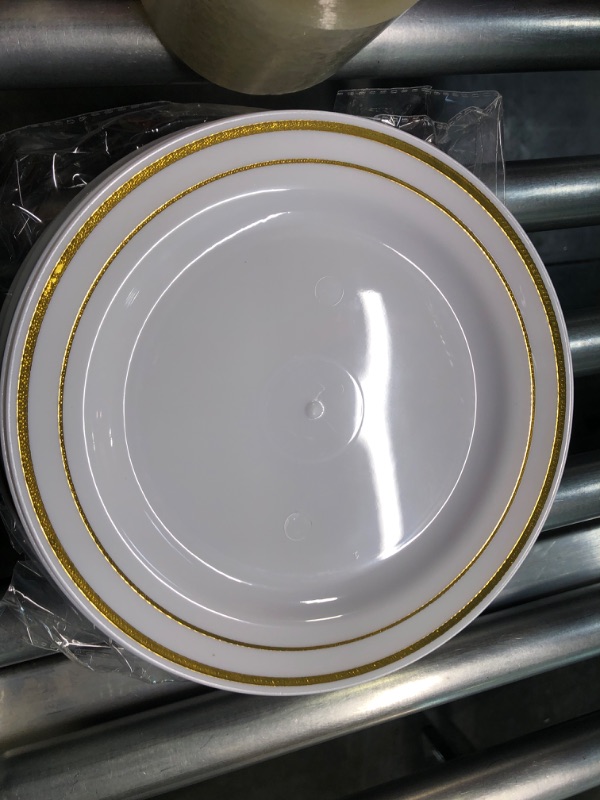 Photo 1 of Gandeer 150 Pieces Plastic White Plates Set Disposable Salad Dessert Cake Plates with Decorative Rim Plastic Plates Bulk for 150 Guests Dinner Wedding Party Picnic BBQ Plates, 7.5 Inch (Gold) White Gold