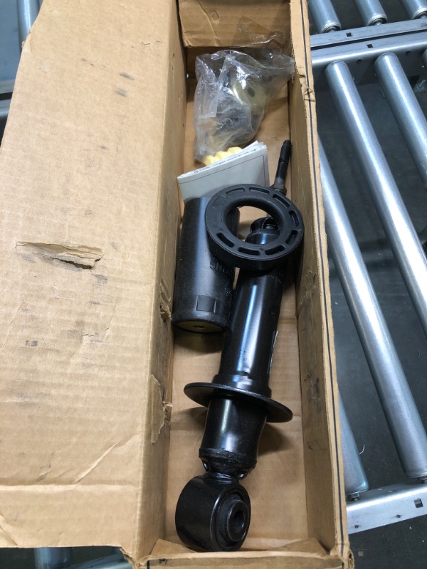 Photo 3 of Monroe Shocks & Struts OESpectrum 71346 Suspension Strut