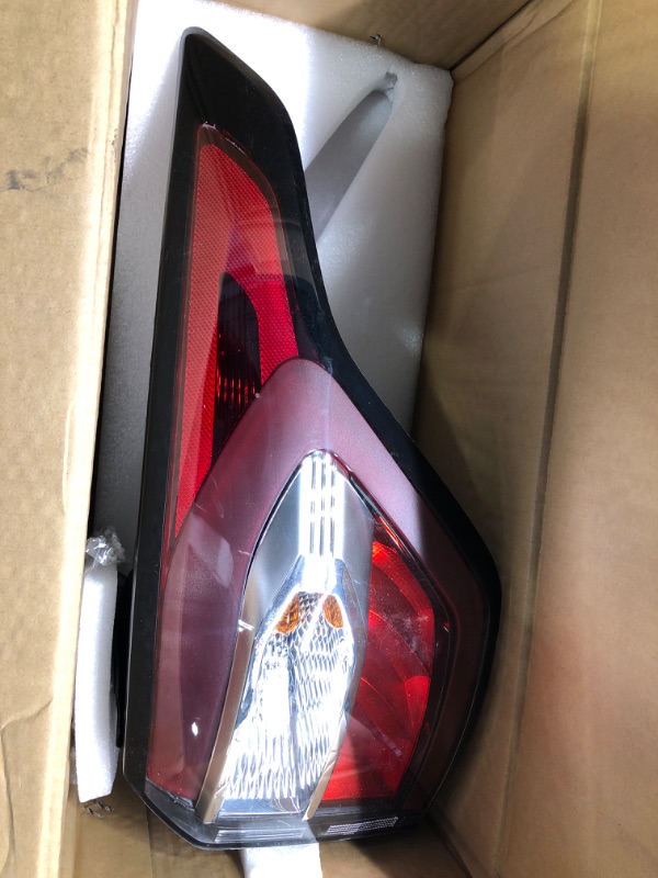 Photo 1 of Dasbecan Right Passenger Side Tail Light Assembly with Bulb Compatible with Ford Escape Kuga 2017 2018 2019 Brake Rear Lamp