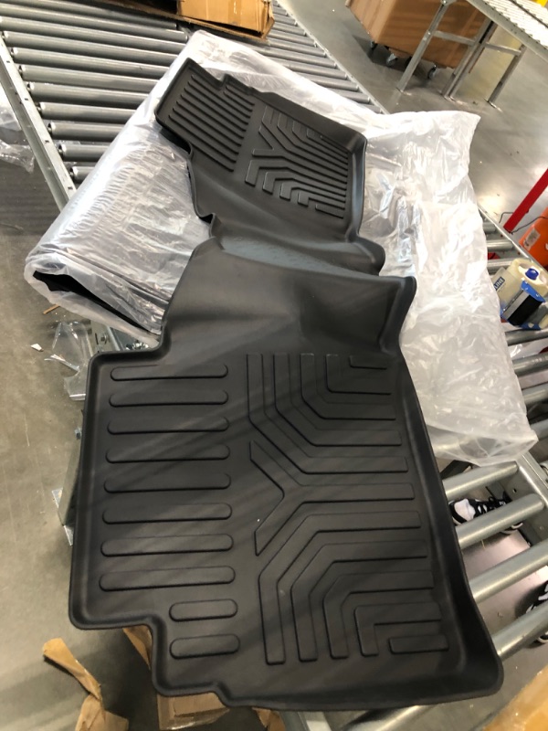 Photo 2 of CARGO LINER AND FLOOR MATS FOR SUV (UNKNOWN BRAND)