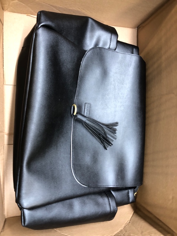 Photo 1 of 10 Pocket Greenwich Luxury Diaper Bag - Black
