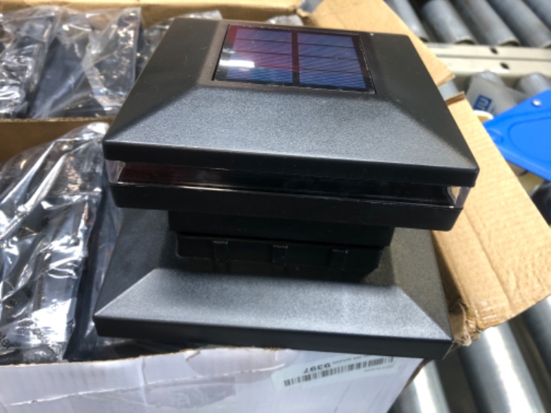 Photo 2 of 12 PC  4x4 solar panel box