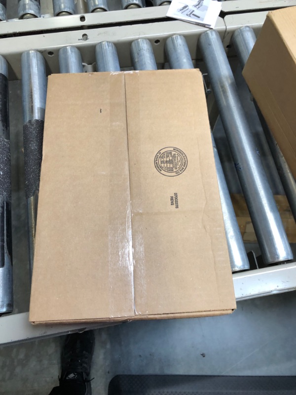 Photo 1 of Amazon Basics File Folders - 1/3 Tab, Manila, Legal Size, 100-Pack Manila 100-pack Legal Size