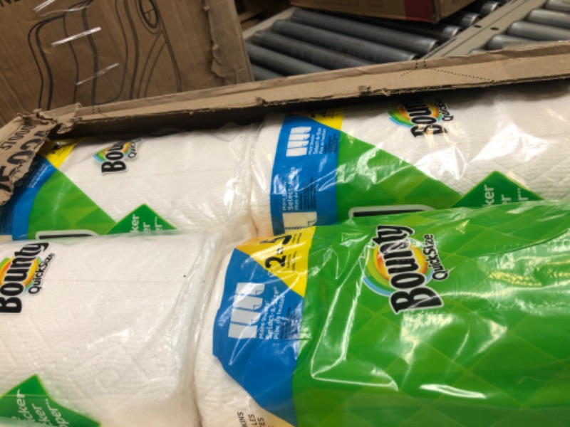 Photo 1 of Quick-Size Paper Towels, White, 12 Family Rolls = 30 Regular Rolls 12 Count (Pack of 1)