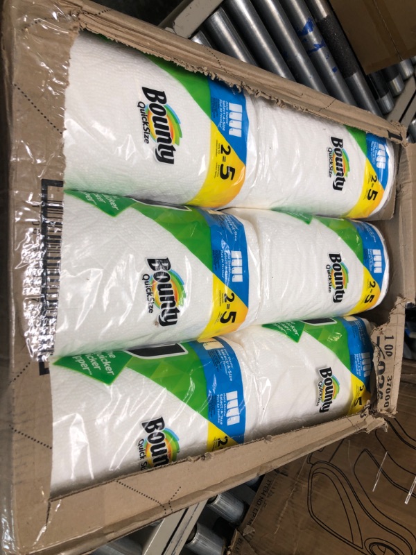 Photo 1 of Quick-Size Paper Towels, White, 12 Family Rolls = 30 Regular Rolls 12 Count (Pack of 1)