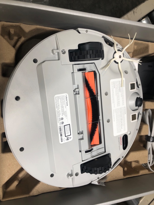 Photo 1 of roborock E5 Mop Robot Vacuum Cleaner, 2500Pa Strong Suction, Wi-Fi Connected, APP Control, Compatible with Alexa, Ideal for Pet Hair, Carpets, Hard Floors (White) E5Mop White