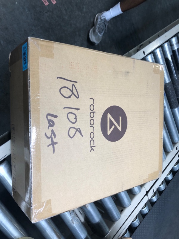 Photo 1 of roborock E5 Mop Robot Vacuum Cleaner, 2500Pa Strong Suction, Wi-Fi Connected, APP Control, Compatible with Alexa, Ideal for Pet Hair, Carpets, Hard Floors (White) E5Mop White