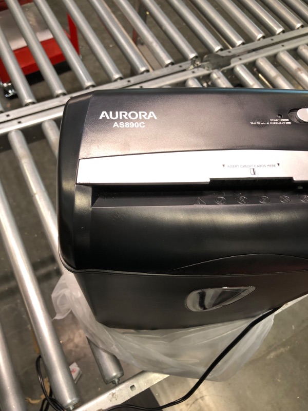 Photo 3 of Aurora AS890C 8-Sheet Cross-Cut Paper/Credit Card Shredder with Basket 8-Sheet Crosscut Shredder