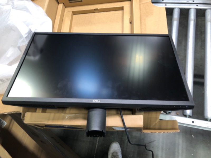 Photo 5 of Dell 27 inch Monitor FHD (1920 x 1080) 16:9 Ratio with Comfort view (TUV-Certified), 75Hz Refresh Rate, 16.7 Million Colors, Anti-Glare Screen with 3H Hardness, Black - SE2722HX 27 Inches SE2722HX --- Missing Stand --- 