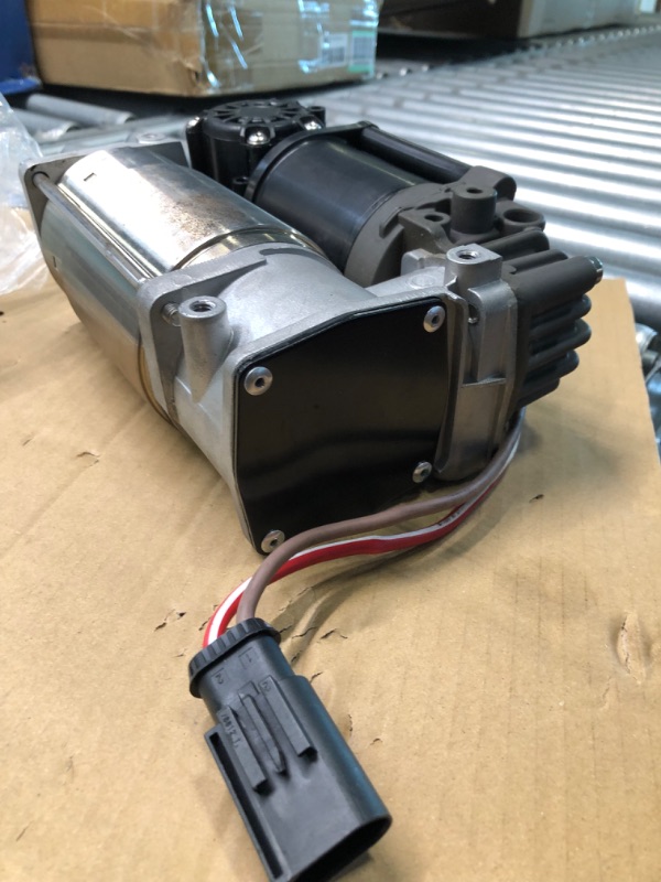Photo 1 of Air Suspension Compressor Air Pump 37206789450 Compatible with BMW F01 F02 F04 F11 535i 550i 740i 740Ld 750i 760Li Alpina B7