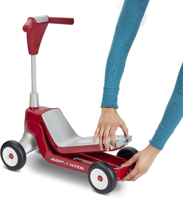 Photo 1 of Radio Flyer Scoot