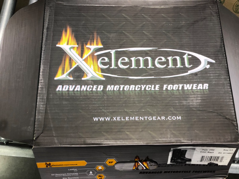 Photo 4 of Xelement 2442 Women's Black 'Classic' Full Grain Leather Harness Motorcycle Boots - 6.5 6.5 Black
brand new!!!!!
