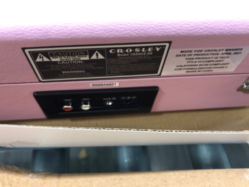 Photo 4 of Crosley CR8005E-BH Cruiser Deluxe Vintage 3-Speed Bluetooth Suitcase Vinyl Record Player Turntable, Blush Bluetooth In Blush
appears new open box
