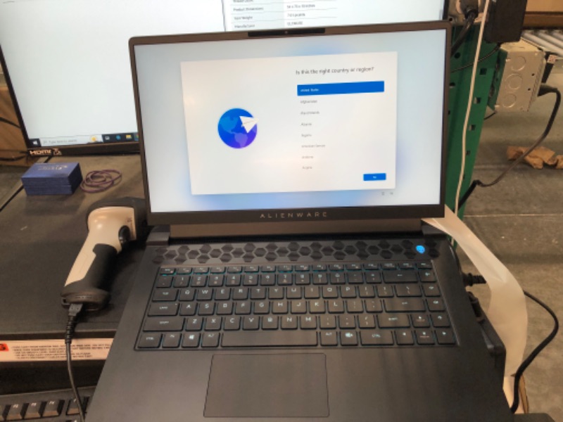 Photo 2 of Alienware m15 R7 Gaming Laptop - 15.6-inch QHD 240Hz 2ms Display, Intel Core i7-12700H, 16GB RAM, 512GB SSD, NVIDIA GeForce RTX 3060 6GB GDDR6, Bluetooth, HDMI, Wi-Fi 6, USB-C, Windows 11 Home - Black