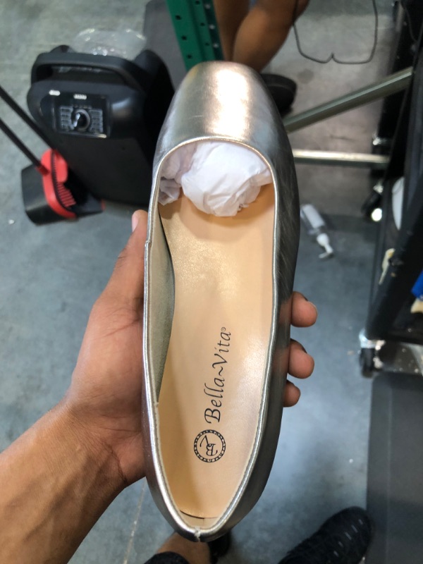 Photo 1 of Bella Vita Women's Kimiko Ballet Flat 8 Champagne Leather
