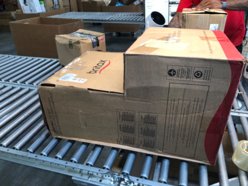 Photo 1 of Britax Emblem 3 Stage Convertible Car Seat, Dash