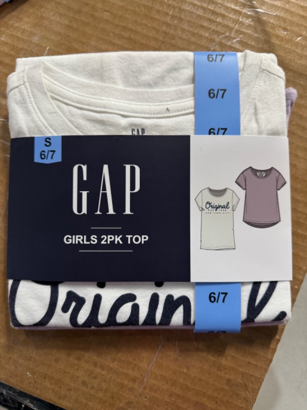 Photo 1 of GAP 2PK Top Girls Size 6/7