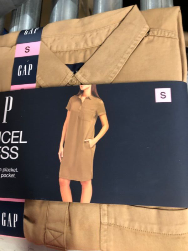 Photo 1 of * used * women's small *
GAP TENCEL DRESS