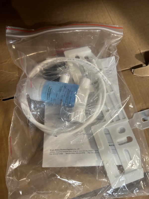 Photo 1 of * used * see all images *
Electric Bidet Toilet Seat,bidets for existing toilets round One-click intelligent operation, Warm Water Cleaning slow close