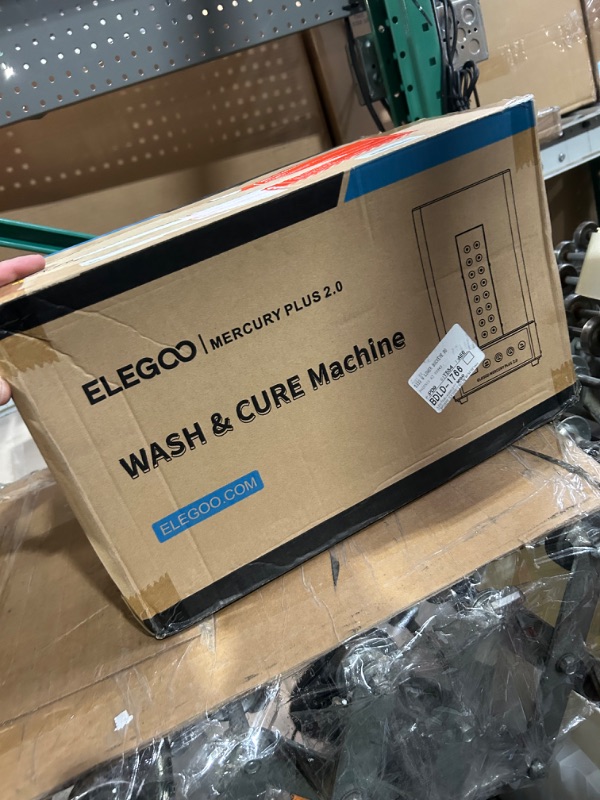 Photo 3 of ELEGOO Mercury Plus 2.0 Wash and Cure Station Washing and Curing Machine Resin Curing Station for LCD/DLP/SLA 3D Printed Models with Rotary Curing Turntable and Washing Bucket