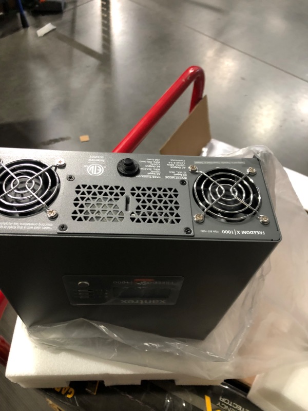 Photo 5 of **PARTS ONLY DOES NOT FUNCTION**
Xantrex Freedom X 1000 True Sine Wave Power Inverter - 12VDC - 120VAC - 1000W