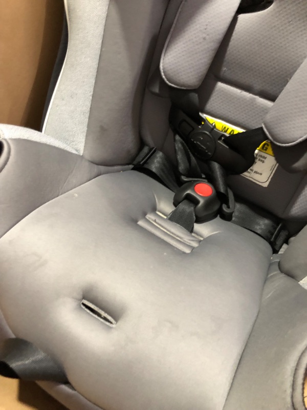 Photo 6 of ***CUPHOLDERS MISSING - FABRIC FRAYED AND DAMAGED - SEE PICTURES***
Safety 1st Crosstown All-in-One Convertible Car Seat, Rear-Facing 5-40 pounds, Seal