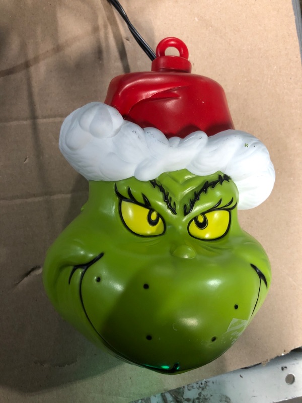 Photo 3 of Grinch Lightshow Multi-function Multicolor Electrical Outlet Solid Christmas Indoor/Outdoor Light Show Projector