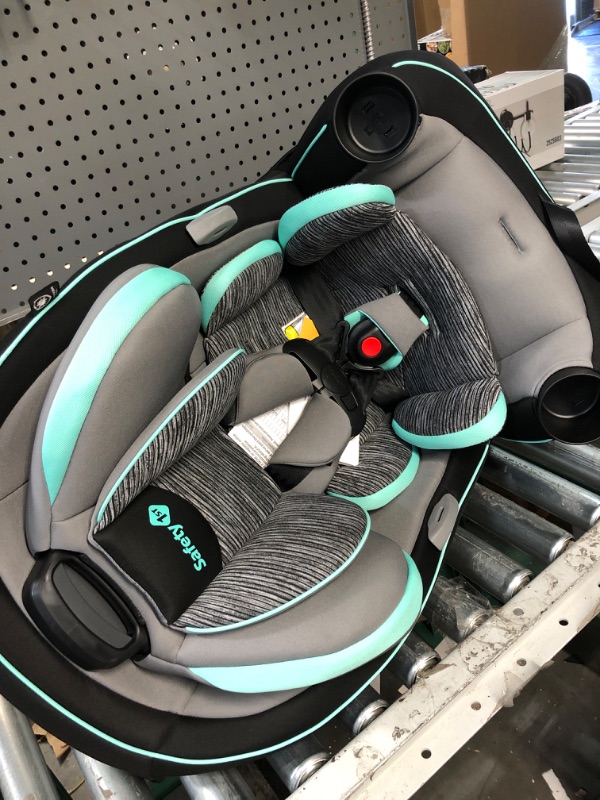 Photo 4 of ***USED - NO PACKAGING***
Safety 1st Grow and Go All-in-One Convertible Car Seat, Rear-facing 5-40 pound