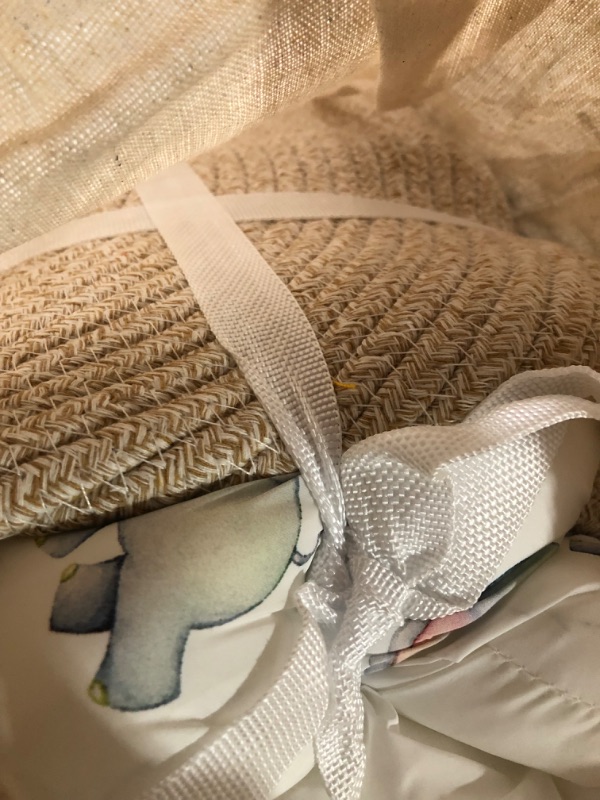 Photo 1 of * used * 
Smile Venci Organic Cotton Baby Changing Basket - Cream and Beige - 29.5 x 17 x 6-Inch 