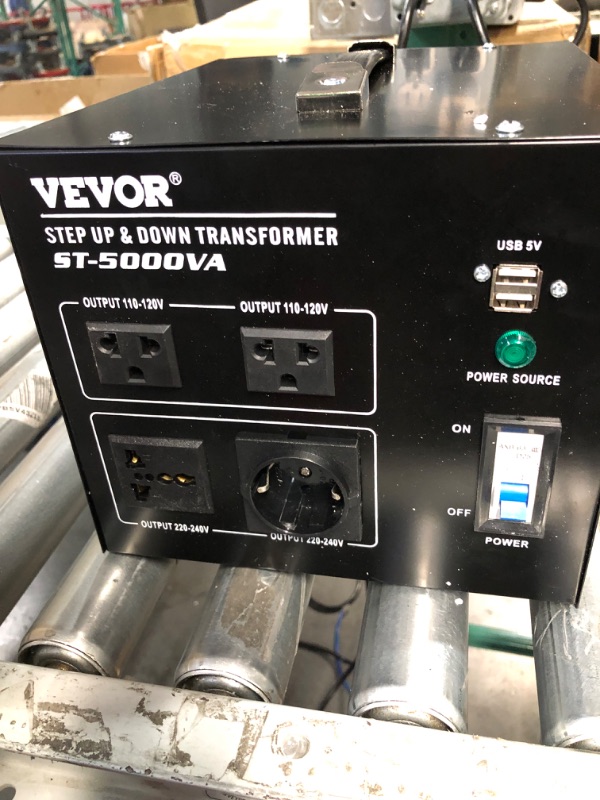 Photo 5 of **DOES NOT POWER ON**
VEVOR Voltage Converter Transformer,5000W Heavy Duty Step Up/Down Transformer Converter