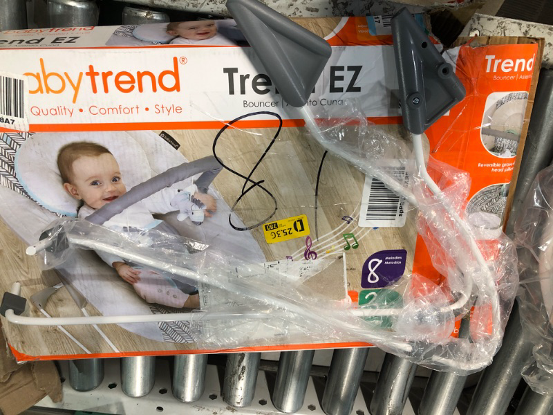Photo 1 of Baby Trend EZ Bouncer Grey 24.33x18.11x22.05 Inch (Pack of 1) Ziggy