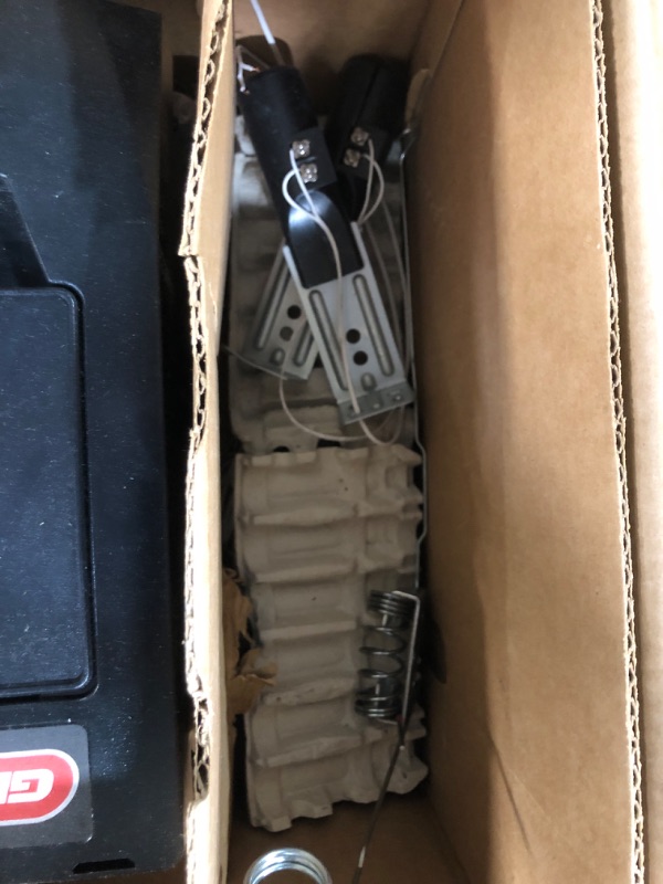 Photo 3 of ***USED - MISSING PARTS - UNABLE TO TEST***
aGenie B6172H Wall Mount Smart Garage Door Opener, DC Motor Lifts up to 14ft high 850lbs, Black