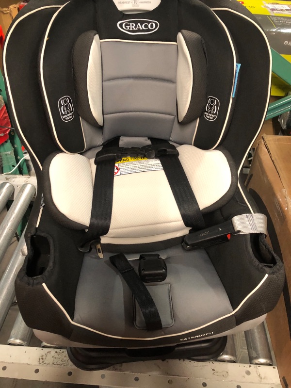 Photo 4 of ***USED - DIRTY - MISSING PARTS***
Graco Extend2Fit Convertible Car Seat, Gotham