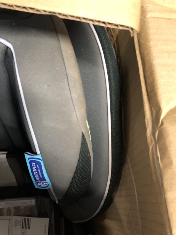 Photo 6 of [used]
Graco SlimFit3 LX 3 in 1 Car Seat | Space Saving Car Seat Fits 3 Across in Your Back Seat, Kunningham SlimFit w/ 3-Across Fit Kunningham