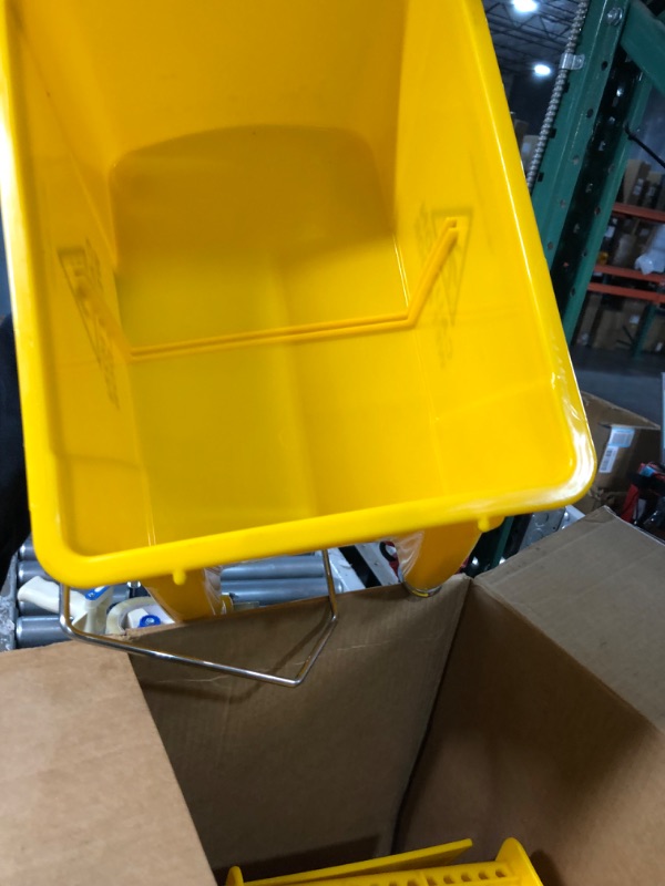 Photo 4 of ***USED***Mind Reader Commercial Mop Bucket - with Down Press Wringer - 22 Quart Capacity - Yellow - MOPT20-YLW